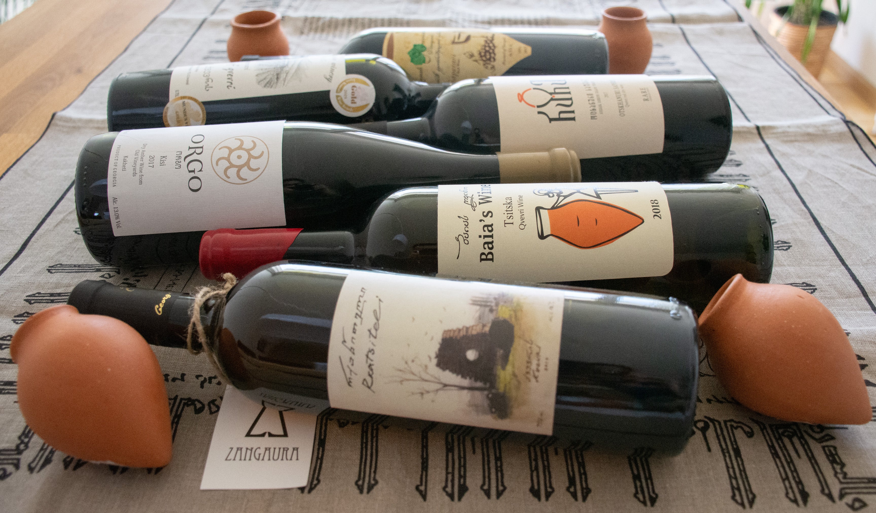 Qvevri Wine Collection 2020 - 3 rote & 3 bernsteinfarbene Flaschen